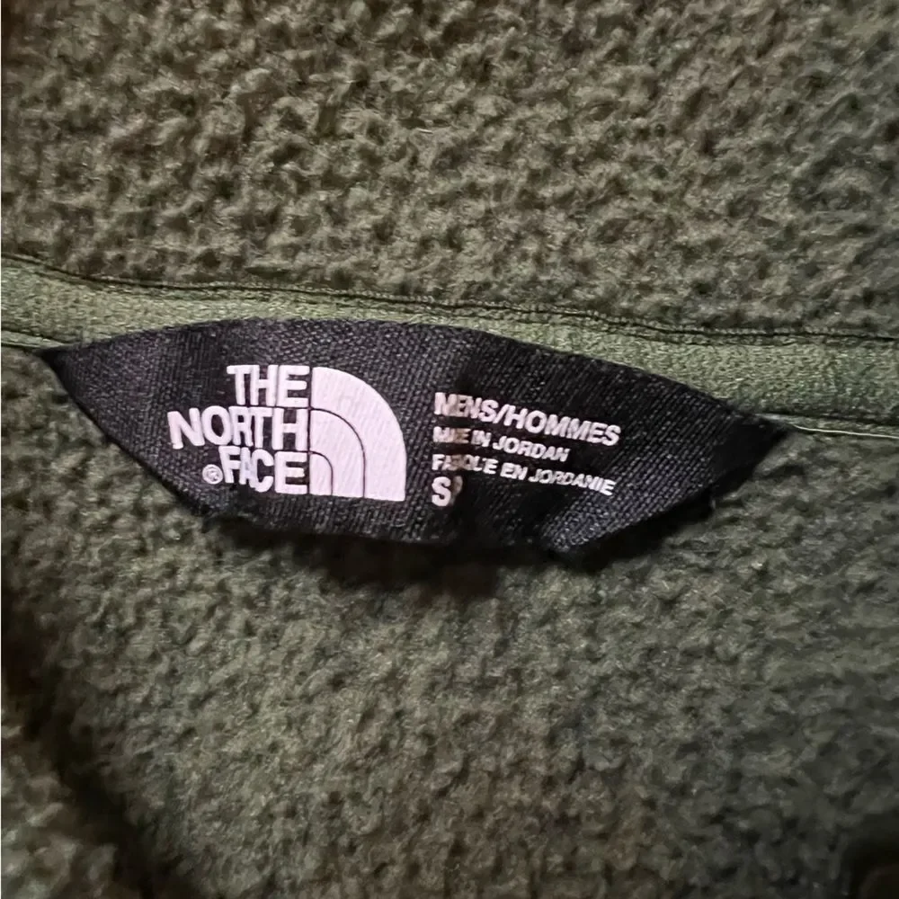 The North Face Men’s Green Fleece Quarter Zip Pullover Jacket